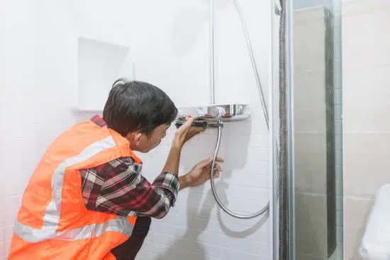 How Much Is an Emergency Plumber
